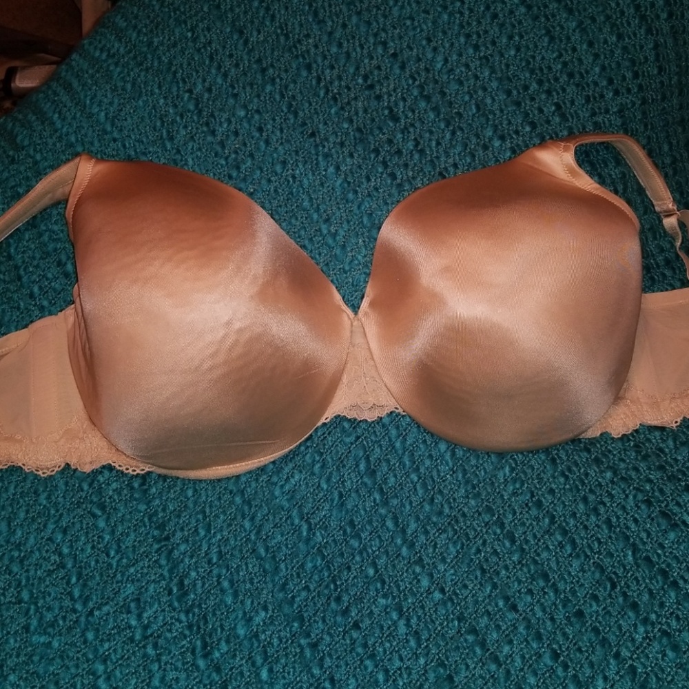 40G Cacique beige underwire padded bra